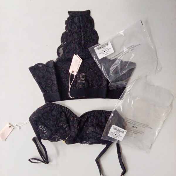 LADIES INTIMATE SMALL LOT, SHELF PULLS, 5522679, 28 units, PA image 10