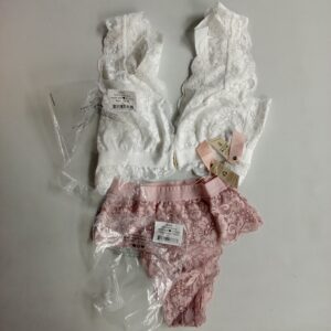 LADIES INTIMATE SMALL LOT, SHELF PULLS, 5522679, 28 units, PA image 9