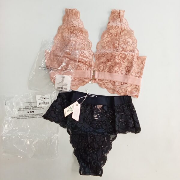 LADIES INTIMATE SMALL LOT, SHELF PULLS, 5522764, 25 units, PA image 10