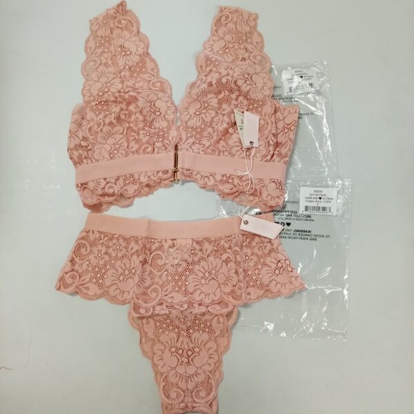 LADIES INTIMATE SMALL LOT, SHELF PULLS, 5523015, 28 units, PA image 5