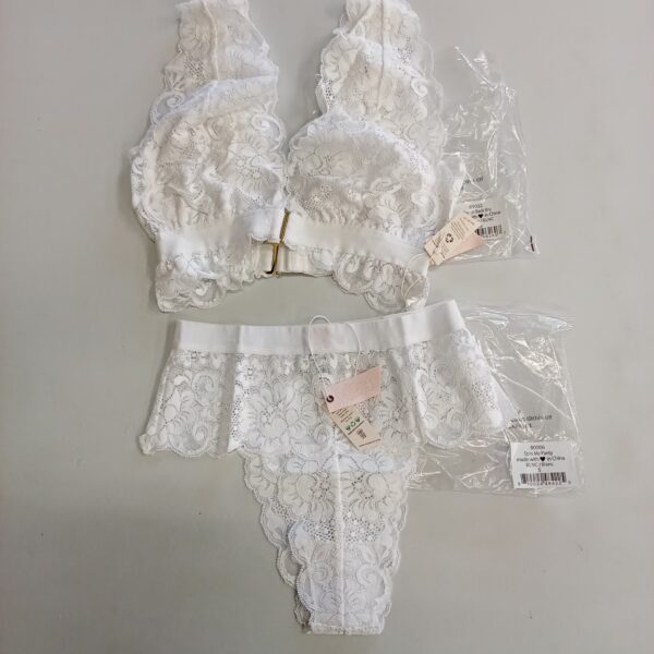 LADIES INTIMATE SMALL LOT, SHELF PULLS, 5522822, 25 units, PA image 8