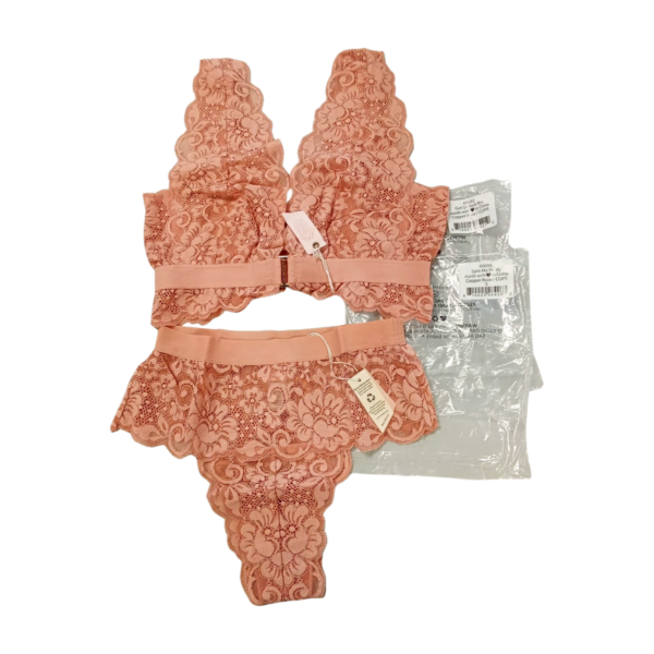 We Are HAH – Revolve/Free People, SHELF PULLS, 5523006, 21 units, PA