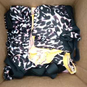 LADIES SWIMWEAR SMALL LOT, SHELF PULLS, 5521975, 17 units, PA image 2
