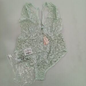 LADIES INTIMATE SMALL LOT, SHELF PULLS, 5522138, 33 units, PA image 3