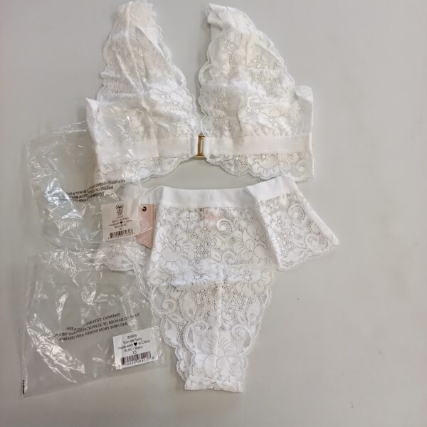 LADIES INTIMATE SMALL LOT, SHELF PULLS, 5522824, 29 units, PA image 4
