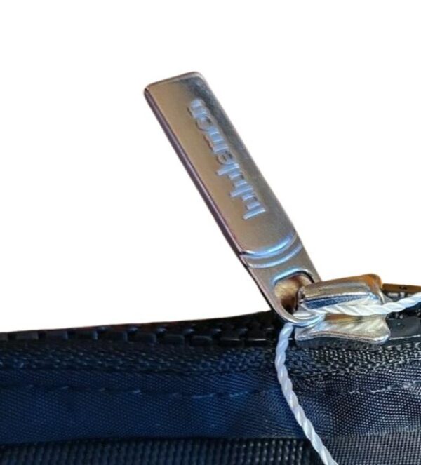 Lululemon Everywhere Belt Bag 1L - Black, SHELF PULLS, 5523460, 20 units, PA - Image 3