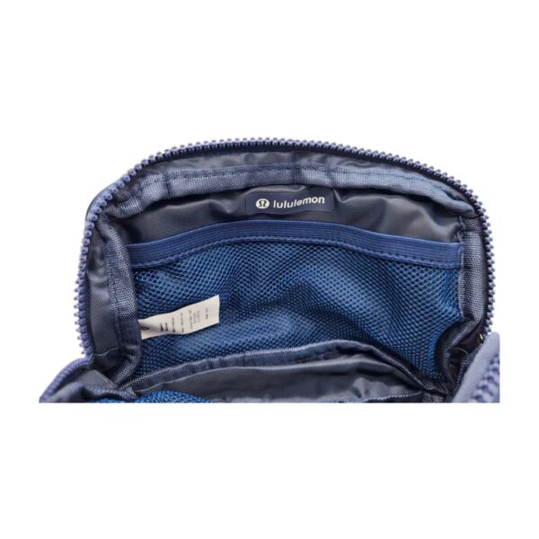 lululemon everywhere belt bag navy 1L, SHELF PULLS, 5523821, 20 units, PA
