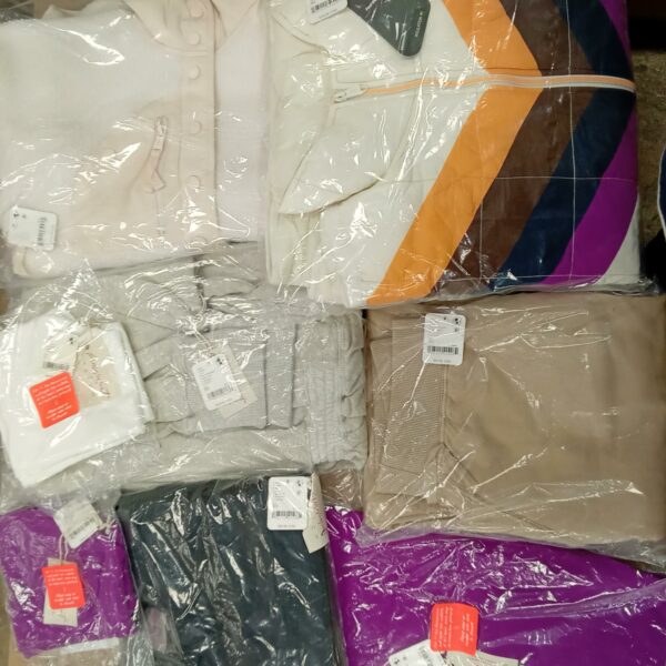 LADIES SPORT SMALL LOT, SHELF PULLS, 5523444, 19 units, PA