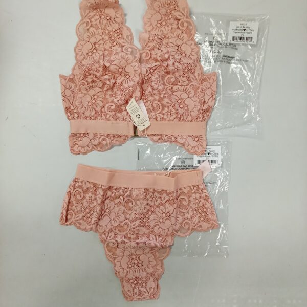 Product photo: LADIES INTIMATE SMALL LOT, SHELF PULLS, 5523021, 27 units, PA image #10