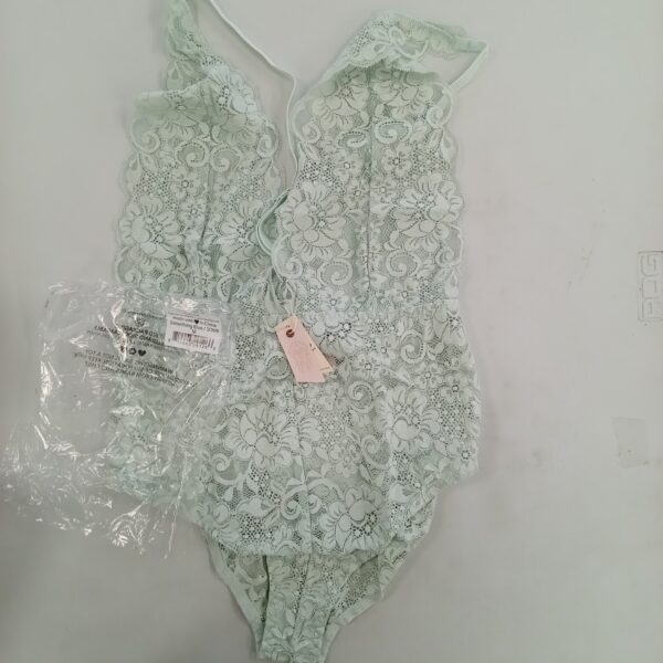 Product photo: LADIES INTIMATE SMALL LOT, SHELF PULLS, 5522123, 38 units, PA image #2