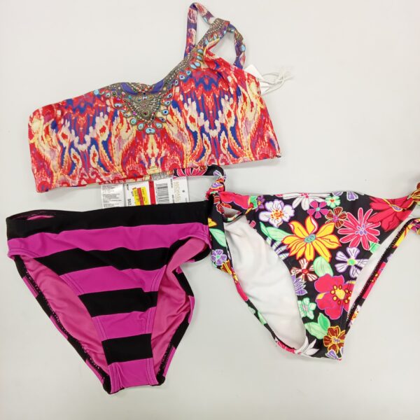 Product photo: LADIES SWIMWEAR SMALL LOT, SHELF PULLS, 5522332, 37 units, PA image #7