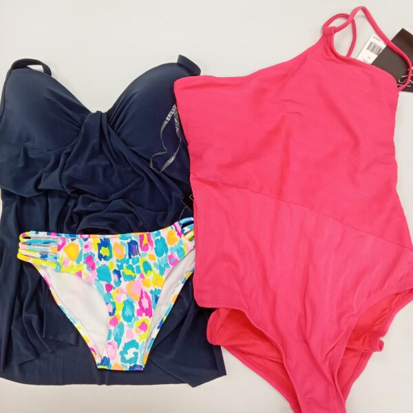 Product photo: LADIES SWIMWEAR SMALL LOT, SHELF PULLS, 5522332, 37 units, PA image #2