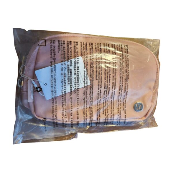 lululemon everywhere belt bag 1L pink, SHELF PULLS, 5523522, 20 units, PA - Image 2