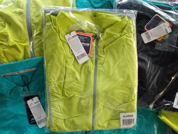 Ladies Luxury Tennis/Golf Clothing, SHELF PULLS, 5523785, 22 units, PA - Image 3