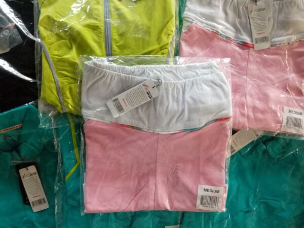 Ladies Luxury Tennis/Golf Clothing, SHELF PULLS, 5523785, 22 units, PA