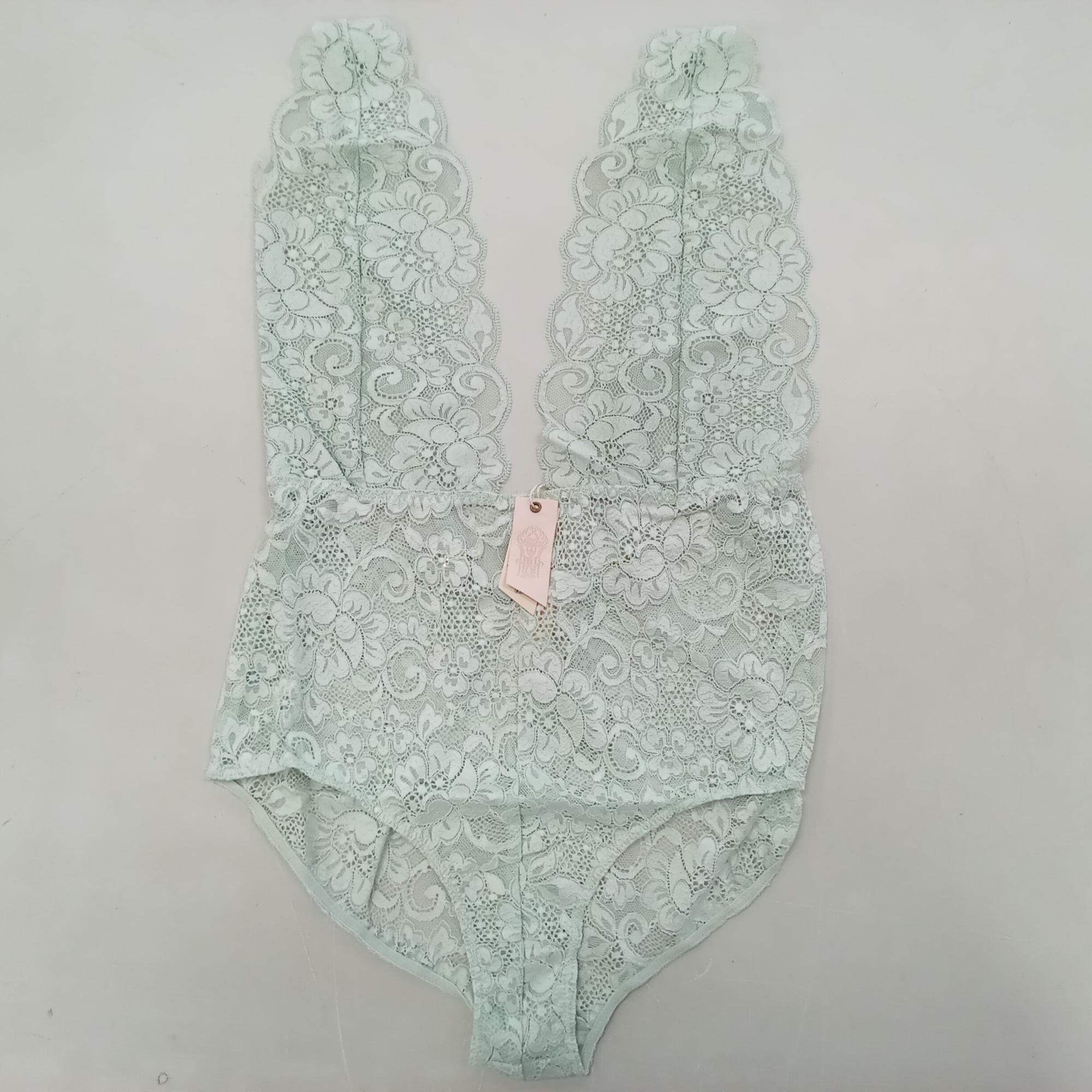 We Are HAH – Revolve/FP brands, SHELF PULLS, 5524092, 31 units, PA - Image 6