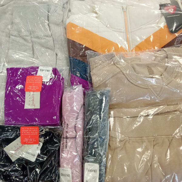 LADIES SPORT SMALL LOT, SHELF PULLS, 5523834, 26 units, PA