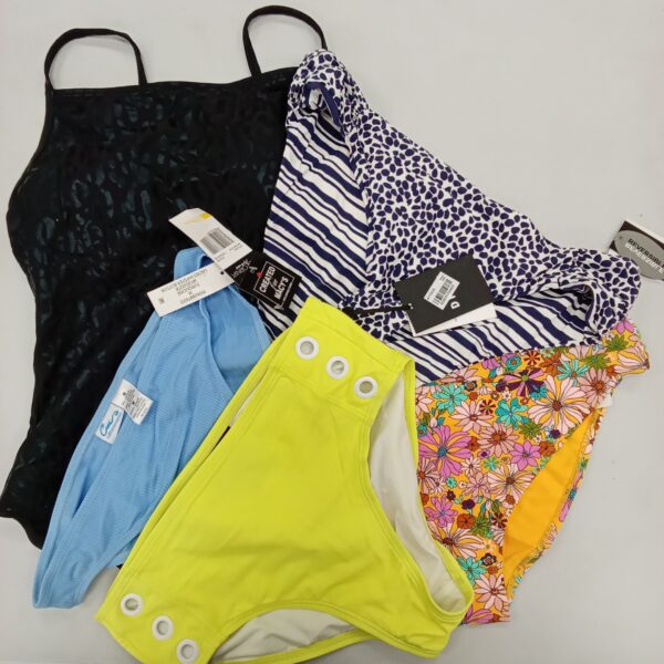 Product photo: LADIES SWIMWEAR SMALL LOT, SHELF PULLS, 5522150, 63 units, PA image #6