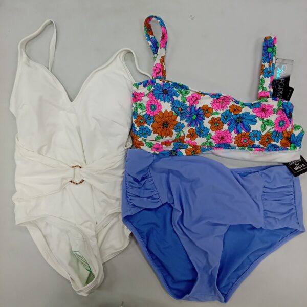 Product photo: LADIES SWIMWEAR SMALL LOT, SHELF PULLS, 5522153, 70 units, PA image #3