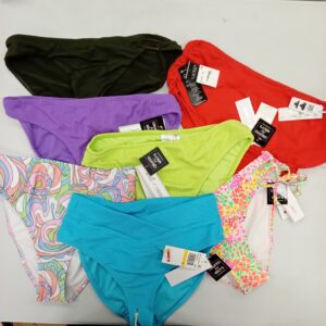 Product photo: LADIES SWIMWEAR SMALL LOT, SHELF PULLS, 5522153, 70 units, PA image #1