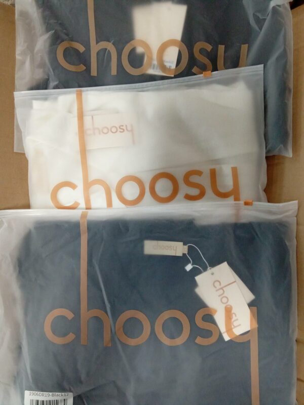 CHOOSY DESIGNER CLOTHING, SHELF PULLS, 5524293, 39 units, PA
