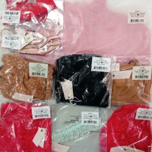 LADIES INTIMATE SMALL LOT, SHELF PULLS, 5524300, 29 units, PA