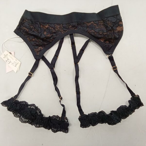 We Are HAH – Revolve/FP brands, SHELF PULLS, 5524170, 31 units, PA - Image 3