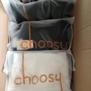 CHOOSY DESIGNER CLOTHING, SHELF PULLS, 5524211, 33 units, PA