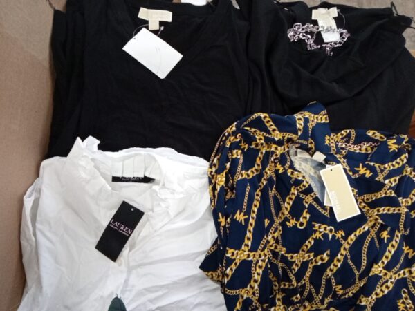 Product photo: LADIES APPAREL SMALL LOT, CUSTOMER RETURNS, 5521700, 38 units, PA image #1