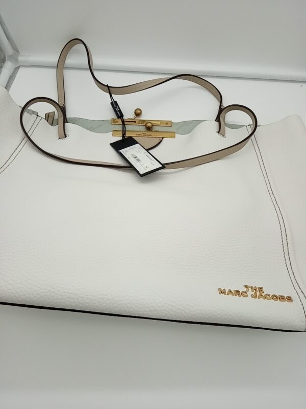 Product photo: AUCTIONS, CUSTOMER RETURNS, 5521801, 6 units, PA image #6