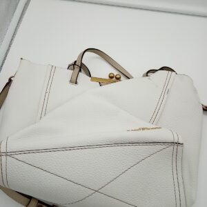 Product photo: AUCTIONS, CUSTOMER RETURNS, 5521803, 4 units, PA image #2