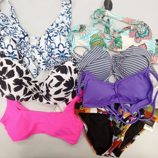Product photo: LADIES SWIMWEAR SMALL LOT, SHELF PULLS, 5522164, 63 units, PA image #1