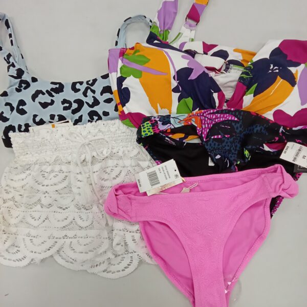 Product photo: LADIES SWIMWEAR SMALL LOT, SHELF PULLS, 5522195, 68 units, PA image #4