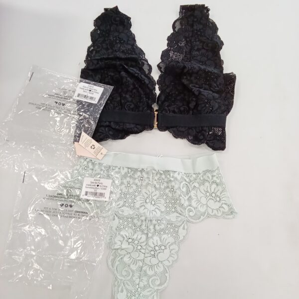 Product photo: LADIES INTIMATE SMALL LOT, SHELF PULLS, 5522363, 28 units, PA image #4