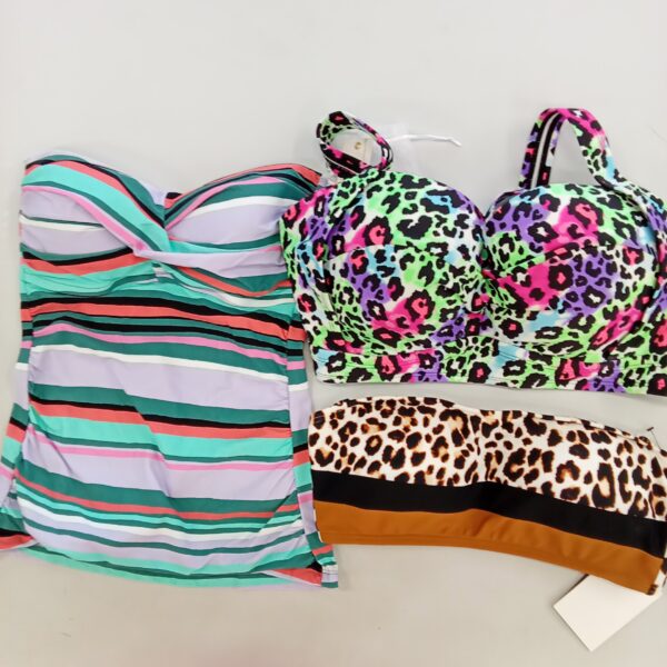 Product photo: LADIES SWIMWEAR SMALL LOT, SHELF PULLS, 5522400, 25 units, PA image #1