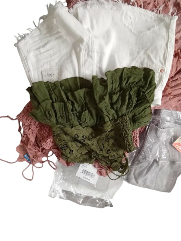 Free People Clothing & FP Movement ***, SHELF PULLS, 5524512, 14 units, PA - Image 6