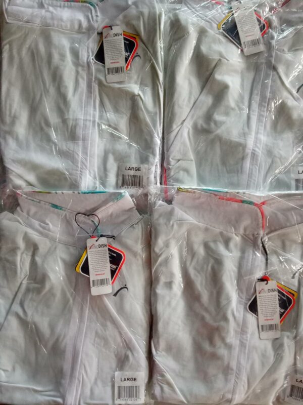 LADIES SPORT SMALL LOT, SHELF PULLS, 5524511, 23 units, PA