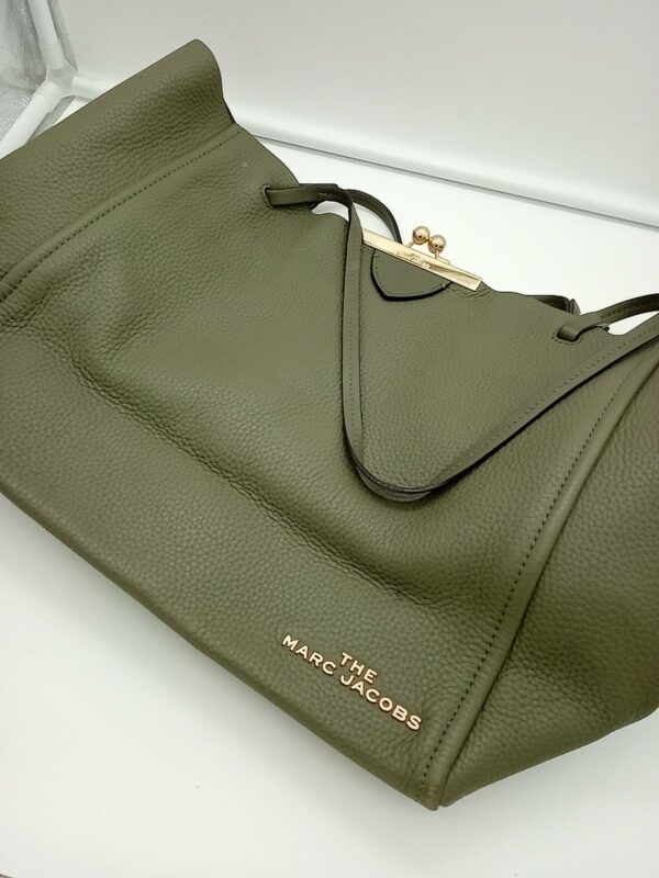 MARC JACOBS HANDBAGS, SHELF PULLS, 5524487, 4 units, PA