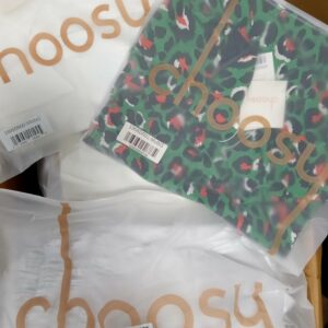 CHOOSY DESIGNER CLOTHING, SHELF PULLS, 5524603, 41 units, PA