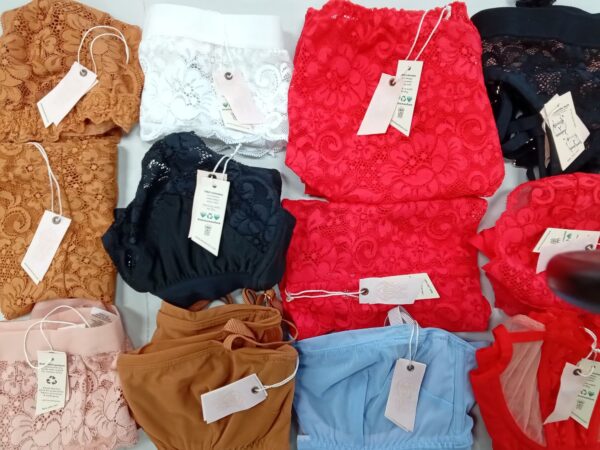 We Are HAH – Revolve/FP brands MYSTERY LOT, SHELF PULLS, 5524594, 30 units, PA