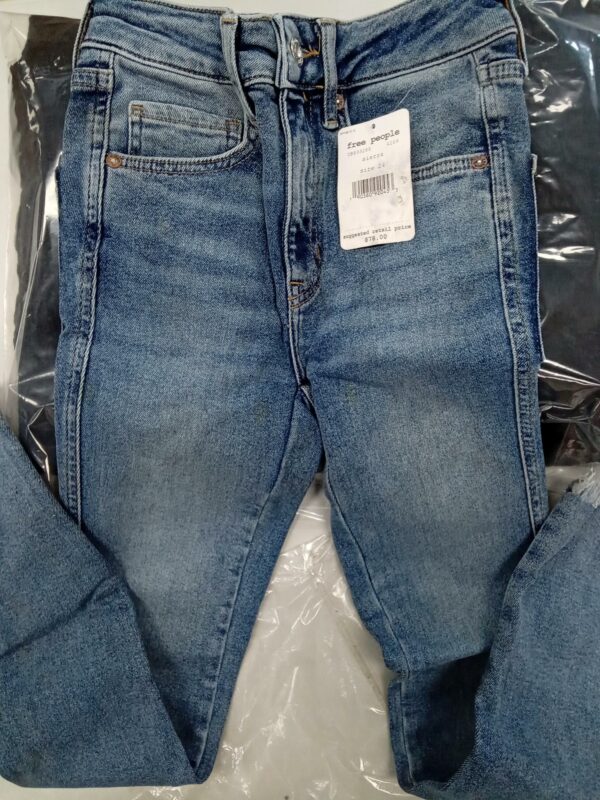 Free People, Sam Edelman, Steve Madden, and more, SHELF PULLS, 5524665, 43 units, PA - Image 9