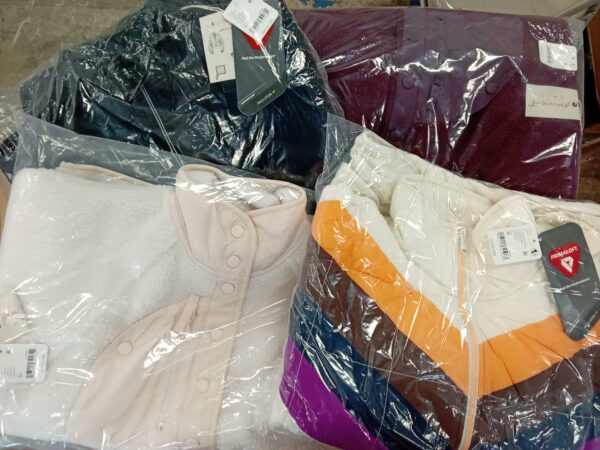 FREE PEOPLE MOVEMENT X HATCH JACKETS, SHELF PULLS, 5524855, 14 units, PA