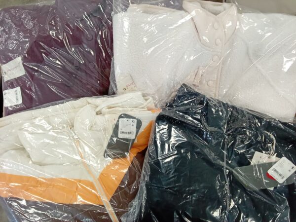 FREE PEOPLE MOVEMENT X HATCH - JACKETS, SHELF PULLS, 5524857, 14 units, PA