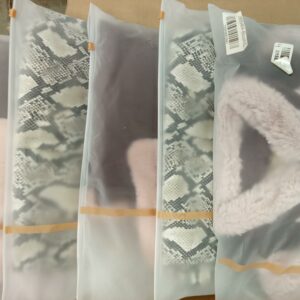 CHOOSY JACKETS/COATS, SHELF PULLS, 5524991, 17 units, PA