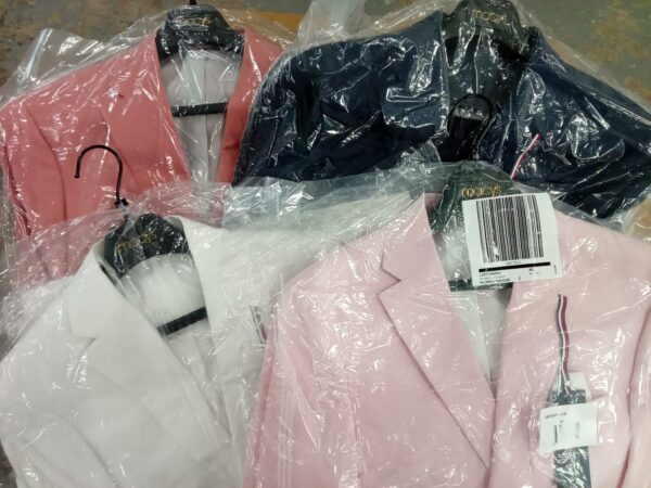 MENS APPAREL SMALL LOT, SHELF PULLS, 5525050, 14 units, PA